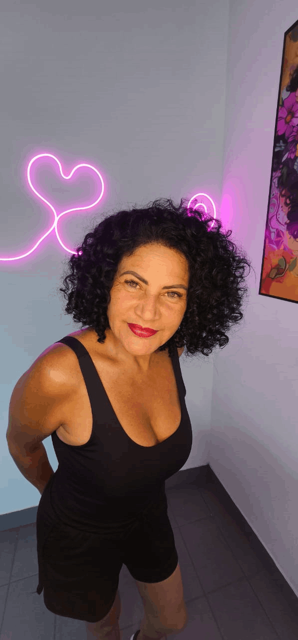 clientes Espaço Amanda Vitoriano especialista em cabelos cacheados, ondulados, crespo natural, unha e depilação, na região de Santo André